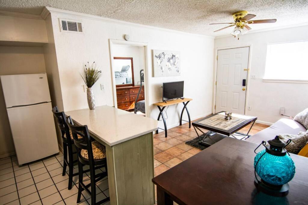 Central Automobile Alley Modern 1Bdr - Wifi Oklahoma City Ngoại thất bức ảnh